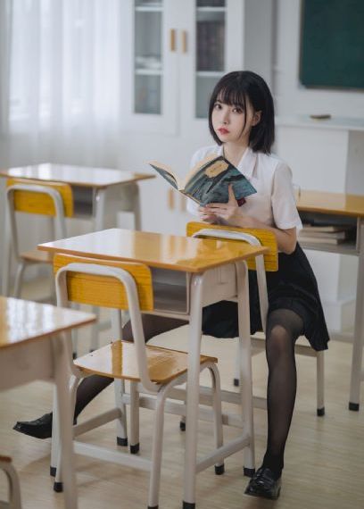 老师扒下内裤让我爽了一夜视频_剧情片BD在线观看