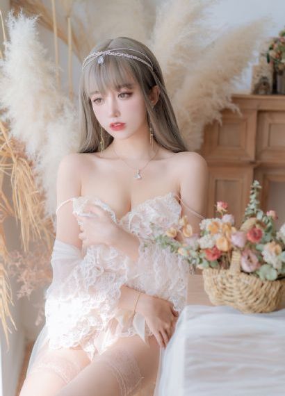 女生奖励自己的视频素材高清版_老版国语字幕