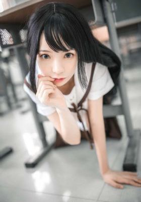 漂亮的小婊孑2_蓝光电影完整版在线观看