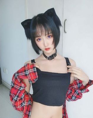 家有色邻_高清电影完整版在线观看